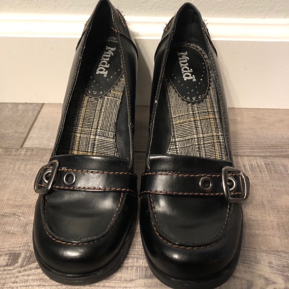 Mudd black heels
